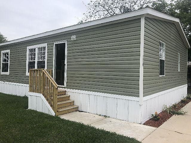 2nd image of 4715 New Village Dr #533