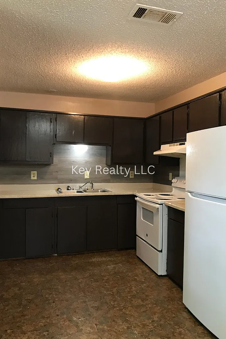 61 15th Street - Alexandria, off Rapides Ave — Photo 4