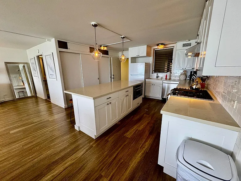 2895 Kalakaua Ave #302 — Photo 7