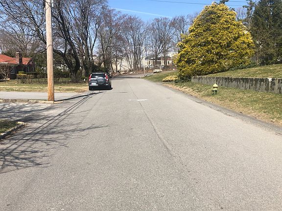 4th image of 124 Cottage Ave
