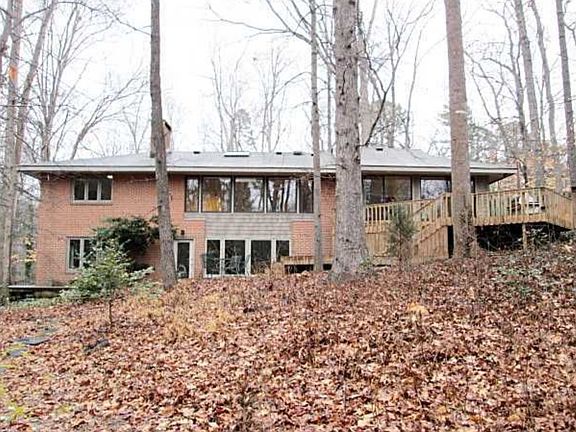 2nd image of 317 Burlage Cir