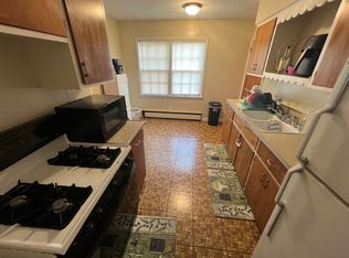 1116 E Singer Cres #3, Milwaukee, WI 53212