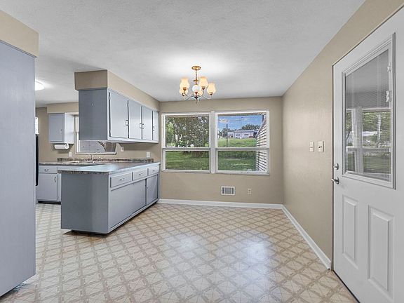 5th image of 2522 Boutin Dr