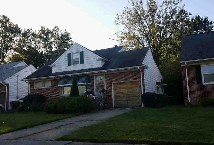 2nd image of 404 Halle Dr