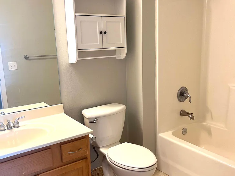 15301 Davidson St — Photo 13