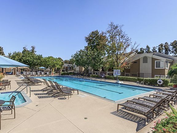 2nd image of 9999 Rio San Diego Dr APT 154