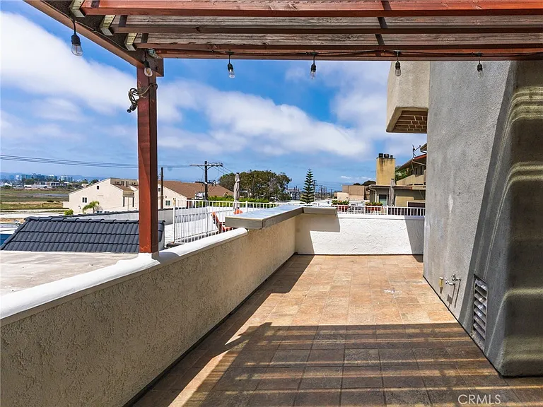 355 Pershing Dr #B — Photo 14