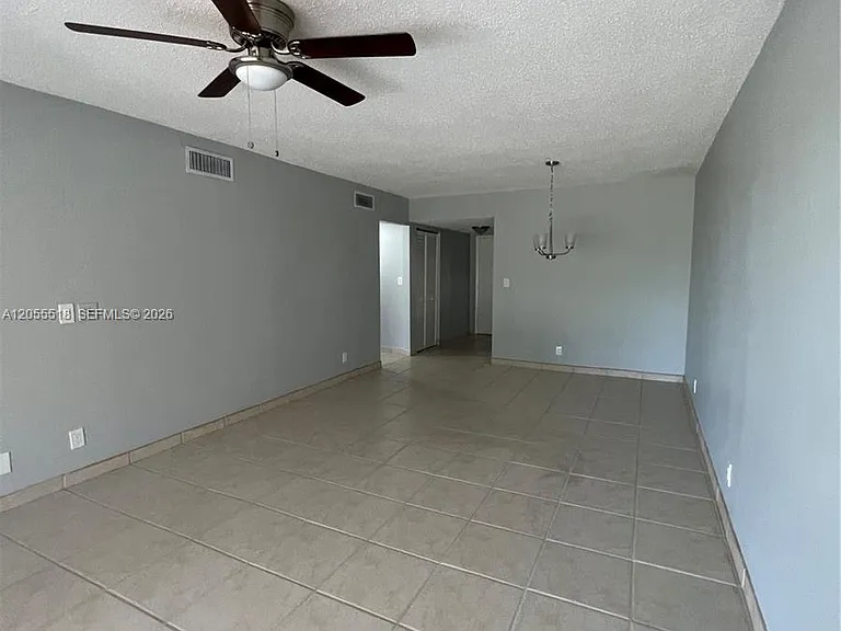 200 Jacaranda Country Club Dr #4B — Photo 8