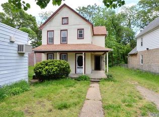 1015 Woodfield Rd, W Hempstead, NY 11552