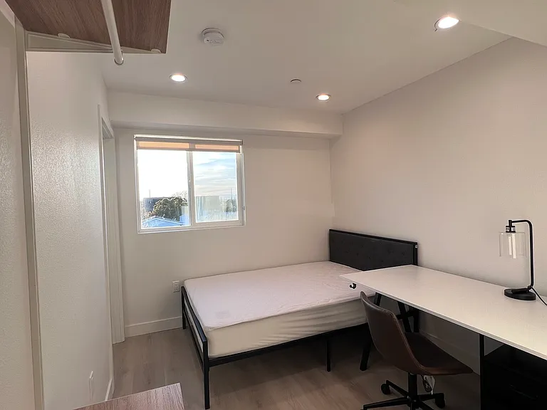 1224 W 37th Pl — Photo 85