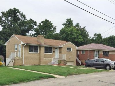2048 Arnold Acres Dr, Pittsburgh, PA, 15205