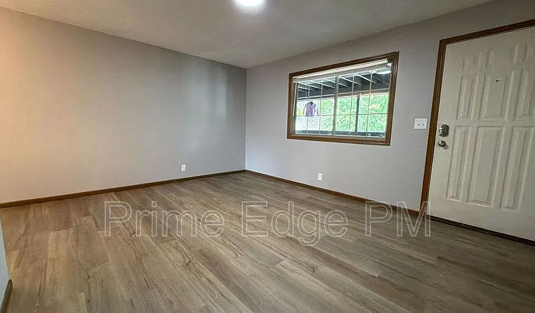 1109 N 28th St #6 — Photo 4