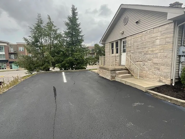 1217 N College Ave — Photo 21
