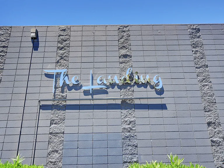 The Landing — Photo 31