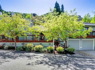 1850 Saint Andrews Dr, Moraga, CA 94556