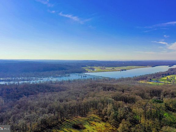 5th image of 15220 River Rd