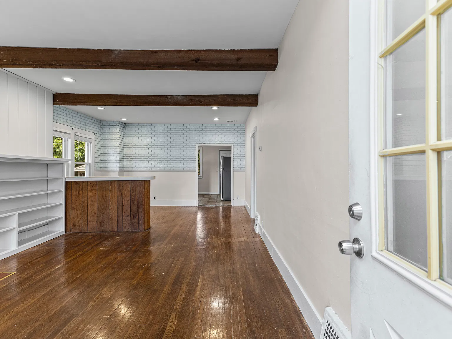 3 bed, 1430 sqft, $1,495 — Photo 3