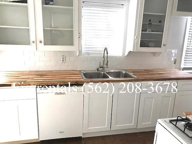 636 N Termino Ave — Photo 7