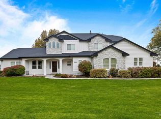 7933 S Old Farm Ln, Meridian, ID 83642