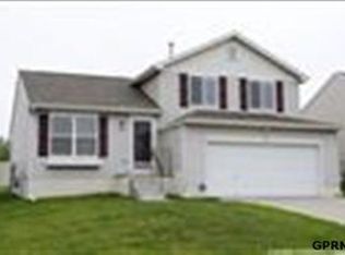 11156 Potter St, Omaha, NE 68142
