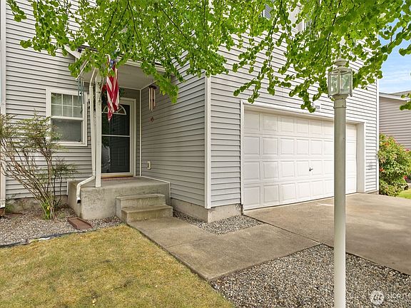 3rd image of 19219 103rd Avenue Ct E