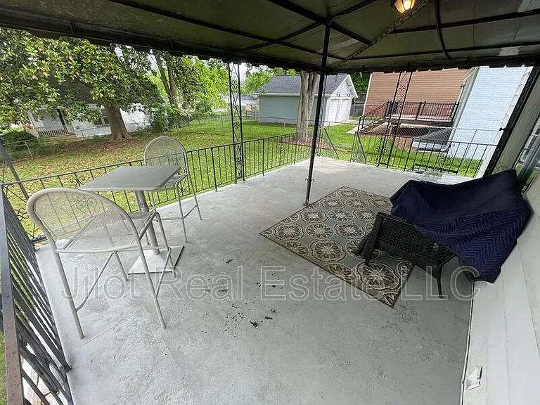 1845 Lakewood Ter SE — Photo 19
