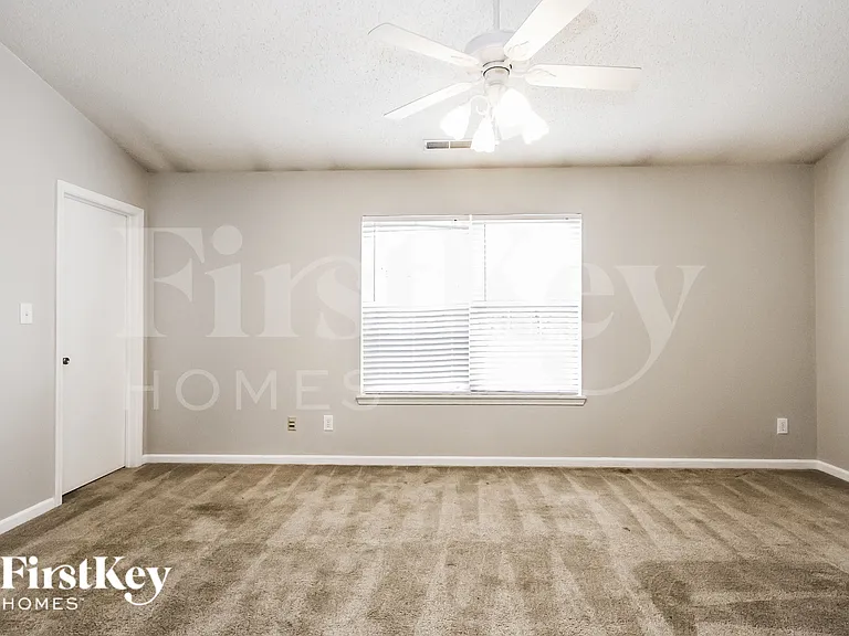 12230 Sweet Creek Trl — Photo 11