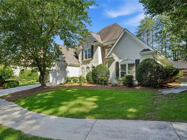 1200 Woodlawn Dr NE, Marietta, GA 30068