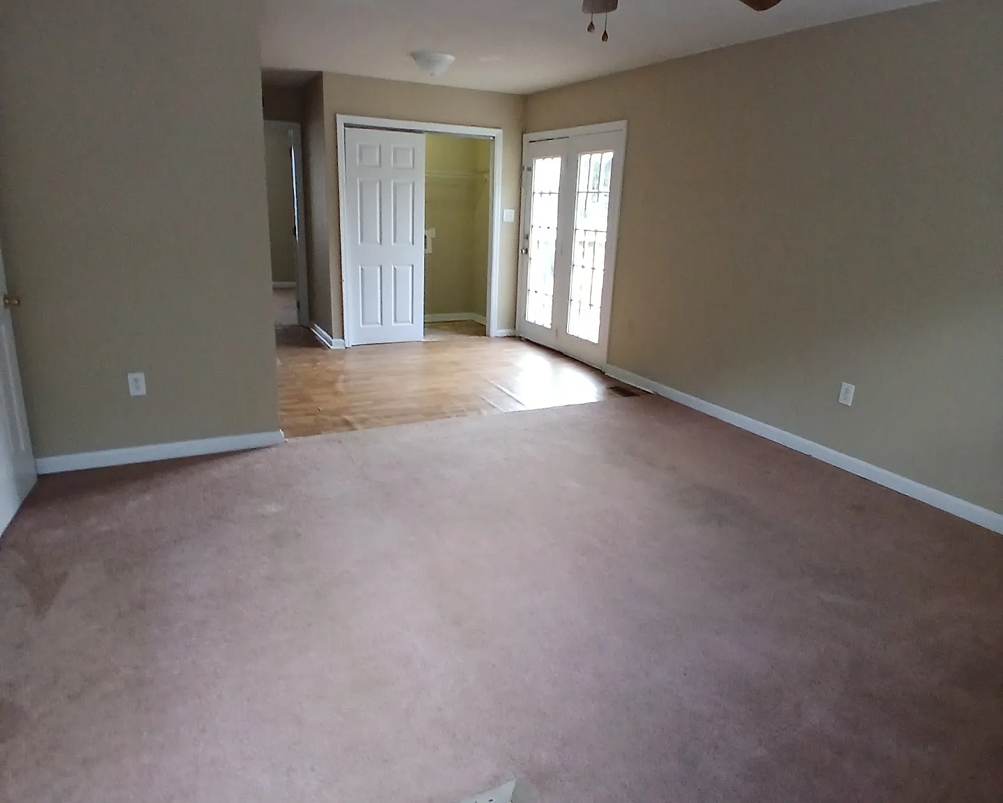 3 bed, $1,200 — Photo 3