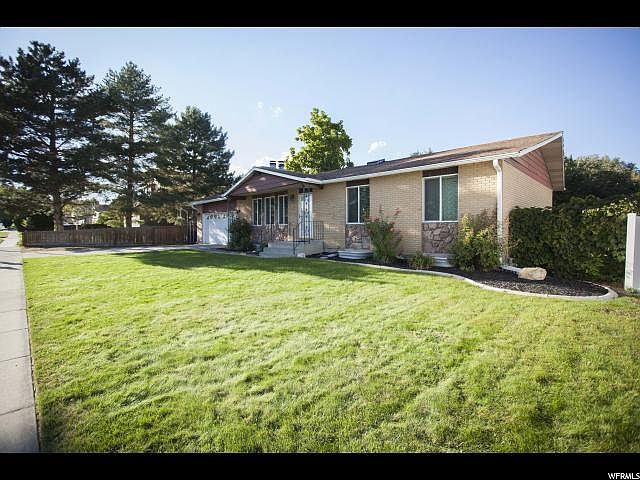 1st image of 3854 W Westland Dr