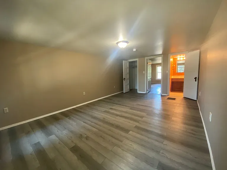 18-20 N. 7th Street — Photo 10