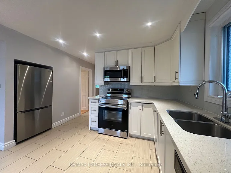 78 Athol Ave — Photo 15