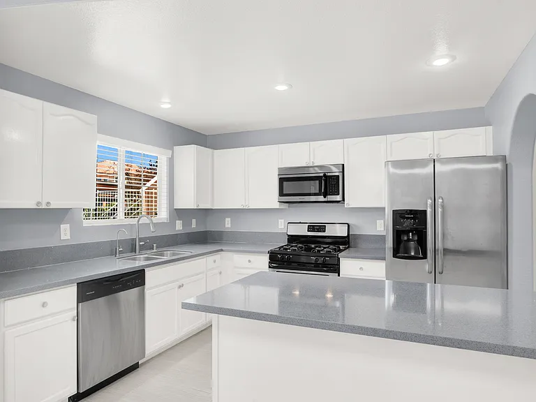 #Guardian Realty 401 Pine Haven St #102, Las Vegas Condo Rental kitchen_06232025