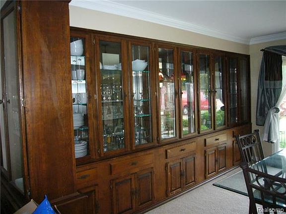 5th image of 43924 Palisades Dr