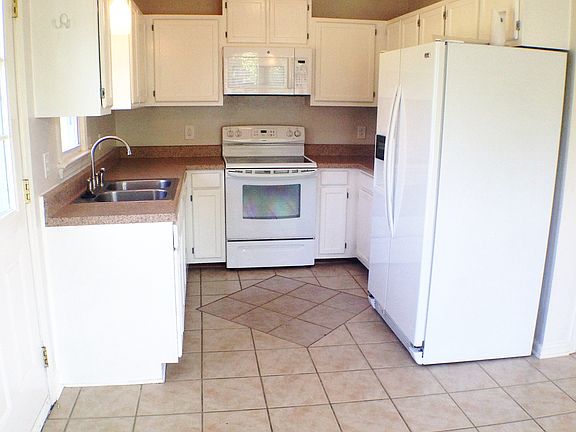 5th image of 905 Culver Ln