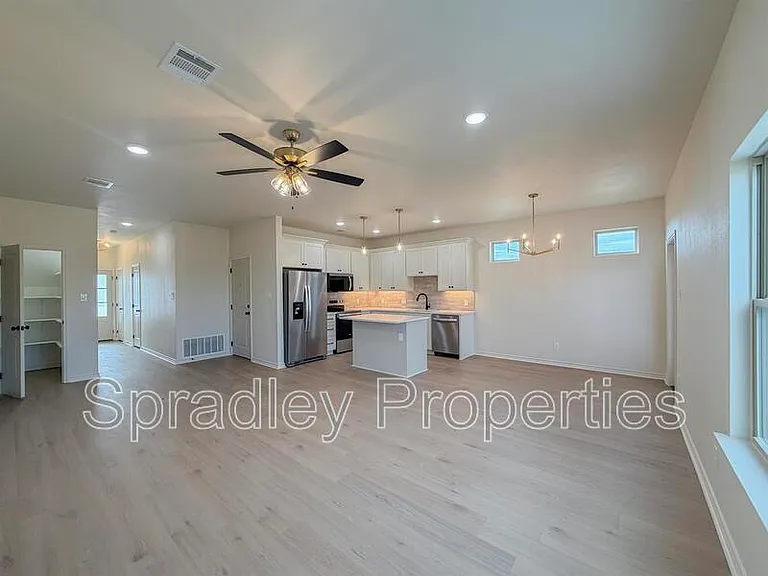 1404 Rita Blanca Ct — Photo 13