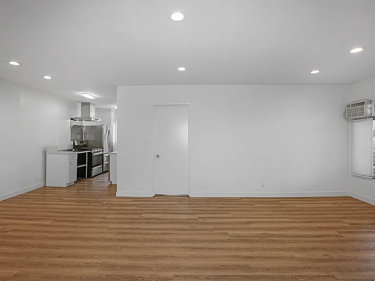 951 N Curson Ave #1 — Photo 9