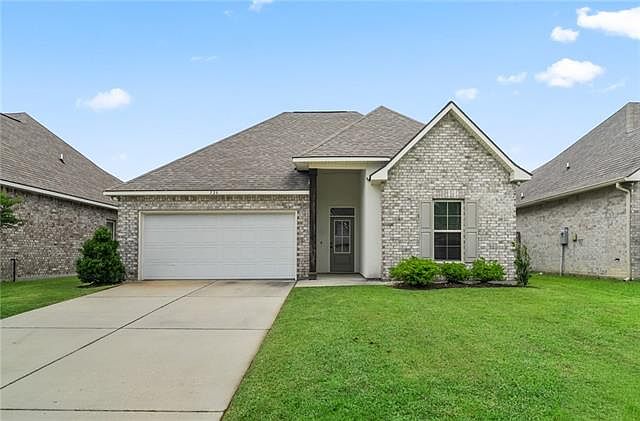1st image of 736 Jackson Ct