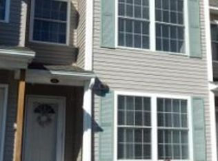 6 Chandler Ct #A, Hudson, NH 03051