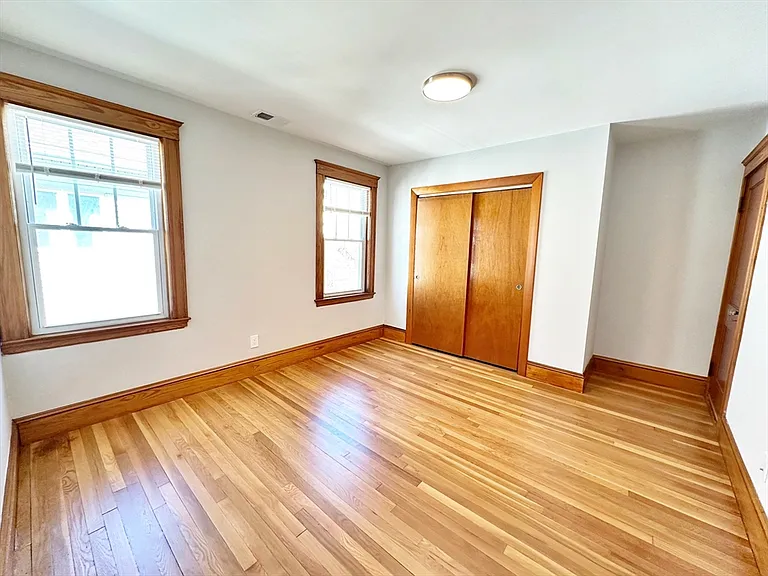 75 Governor Winthrop Rd — Photo 31