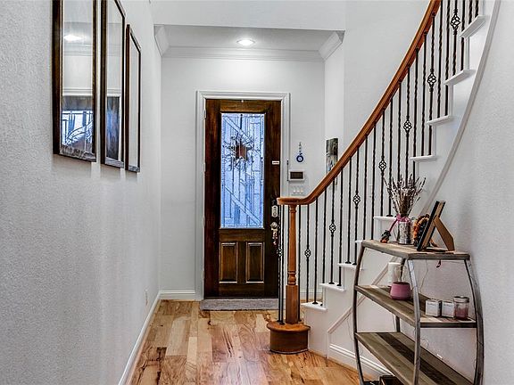 3rd image of 18303 Parkview Point Dr