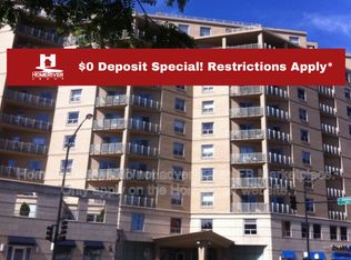 4350 N Broadway St APT 403, Chicago, IL 60613