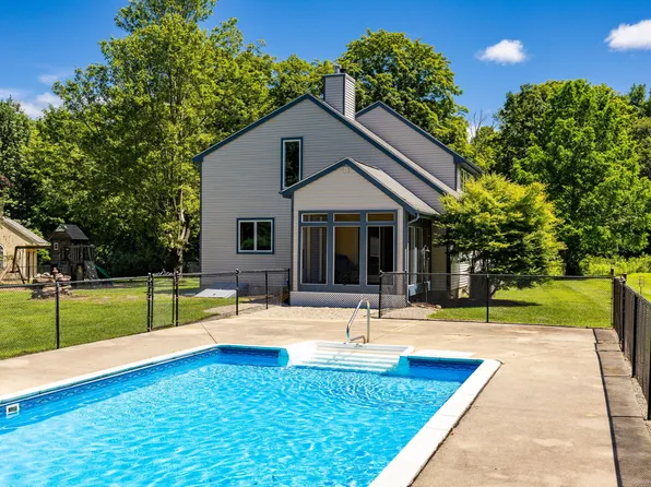 141 Old Town Road, Ashford, CT 06278