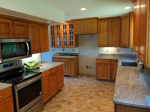5th image of 6406 Deramus Ave NW