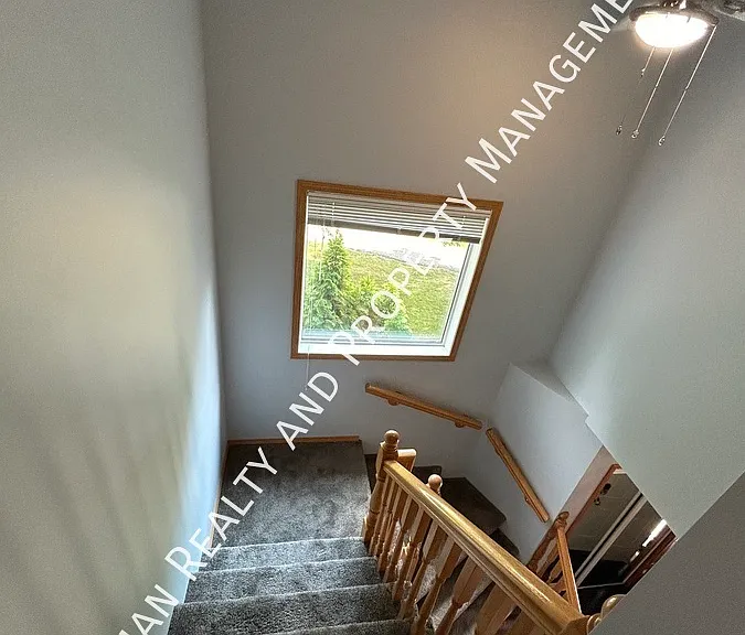 3566 E Waddell Cres — Photo 9