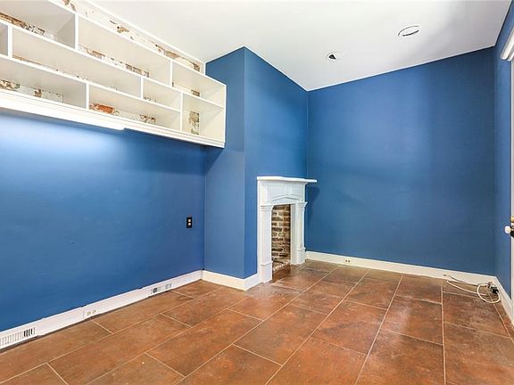 5th image of 835 Esplanade Ave #E