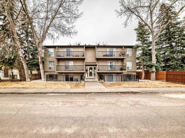 4311 73rd St NW #105, Calgary, AB T3B 2M2