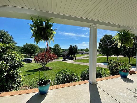 3rd image of 177 Hilda Dr
