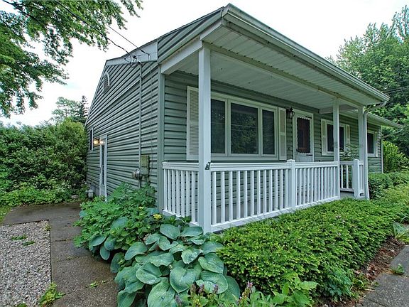 2nd image of 1187 Elm Ave