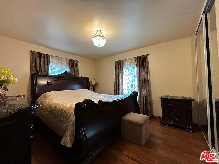 6550 Van Noord Ave — Photo 17